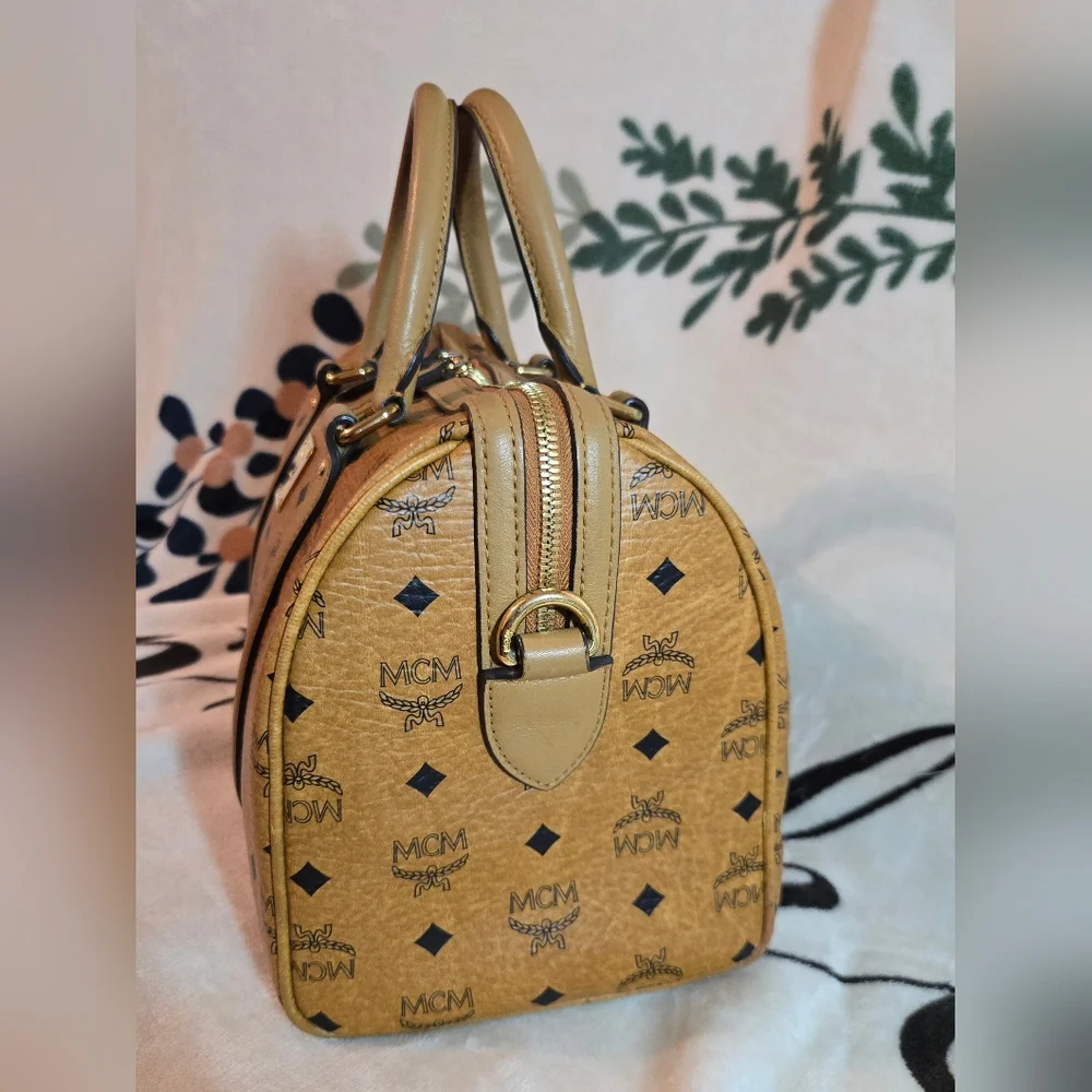 MCM Tan Monogram Handbag - Picture 4 of 16